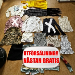UTFÖRSÄLJNING: Klädpaket MNG, Bondelid Klänning Kjol Damkläder Camo Jacka HM Vit - Klädespaket samtliga kläder 229 kr, nypris ca 2500 kr. MNG Minikjol svart XS, Bondelid Stickad Vit Tröja S, Bondelid tröja stjärna L, Japan tröja vit blommor XS, Camoflauge jacka S, Coachella klänning 42, Gul vacker klänning S, Linne med girlang, HM Stl 40, Vit Topp med prickar - Zara Trafaluc Small, Långärmad Beige tröja, Lindex, Stl L. Kappahl Klänning gråmelerad Storlek XS.       Annonsen har lagts upp för min sambo. Kan skickas med spårbar post eller hämtas i Bromma. 