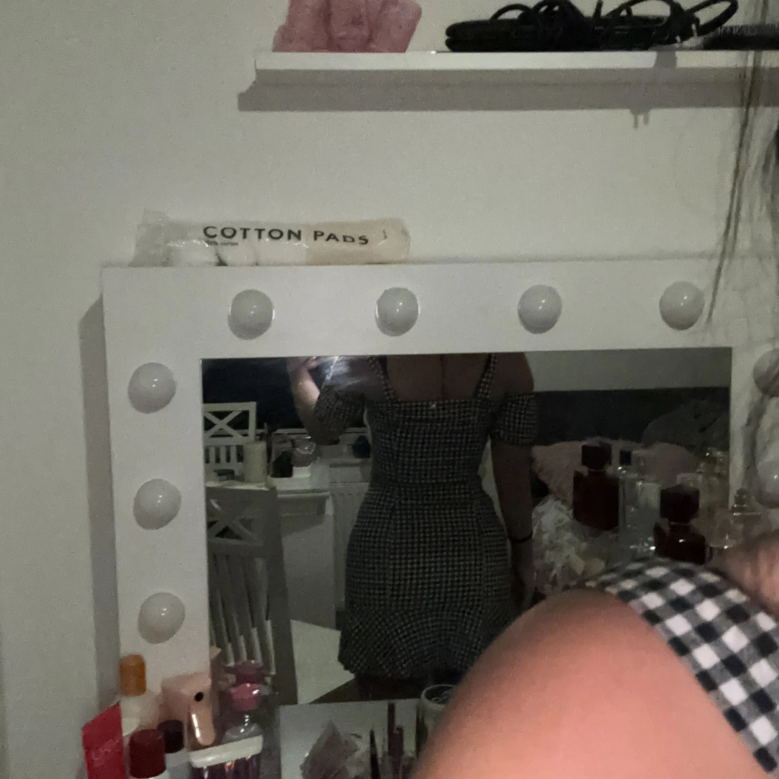 Svartvit rutig klänning - 1