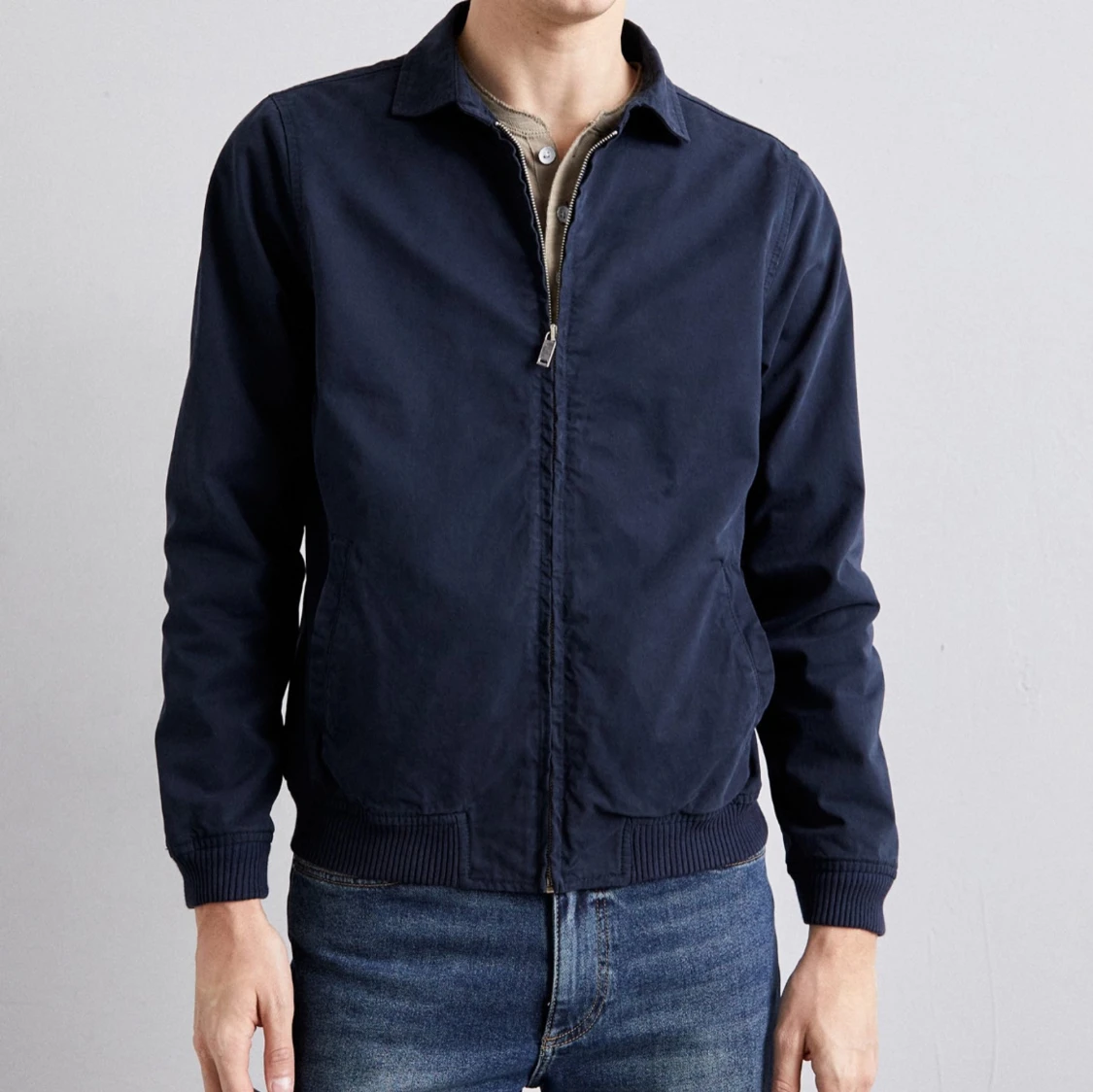 Mörkblå jacka från Studio ID