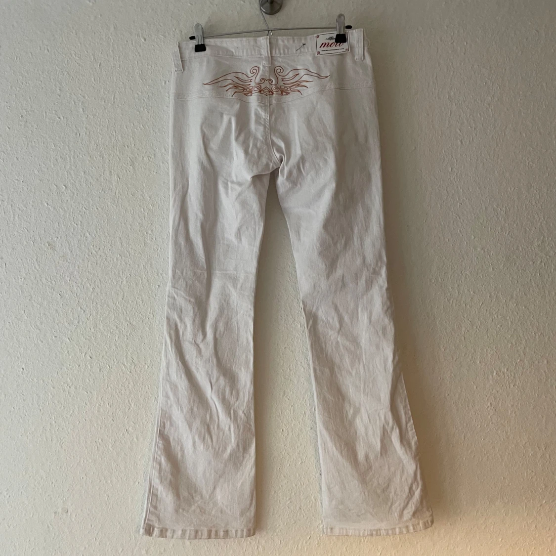 Vita bootcut jeans från Moto - 2