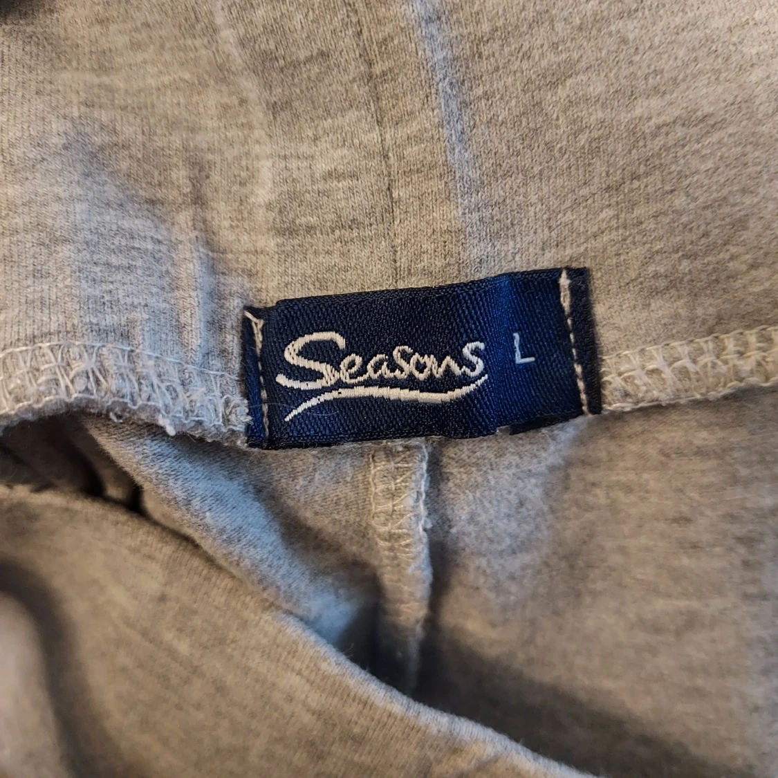 Grå utsvängda byxor/yogapants  - 2