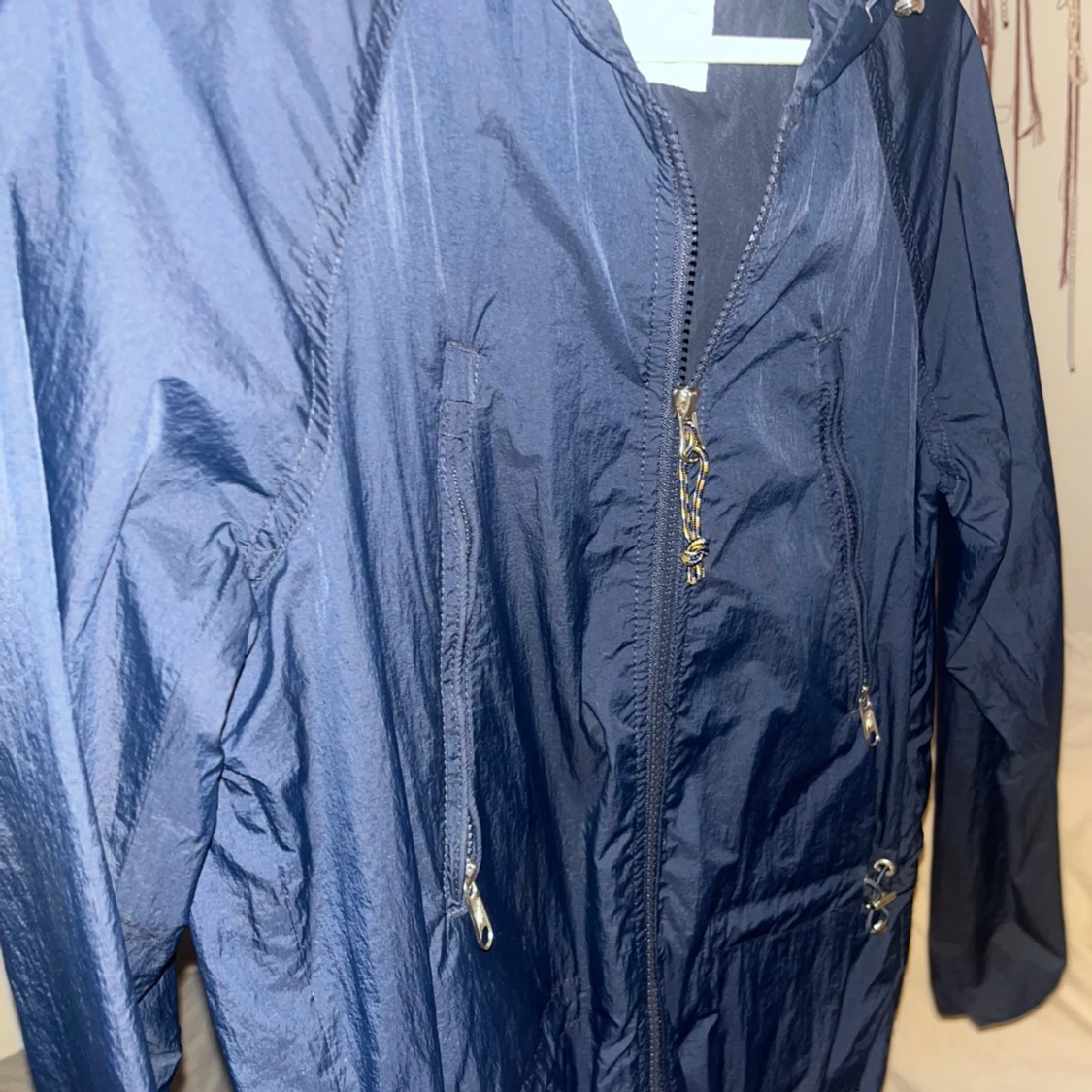 Blå vindjacka från Peak Performance - 1