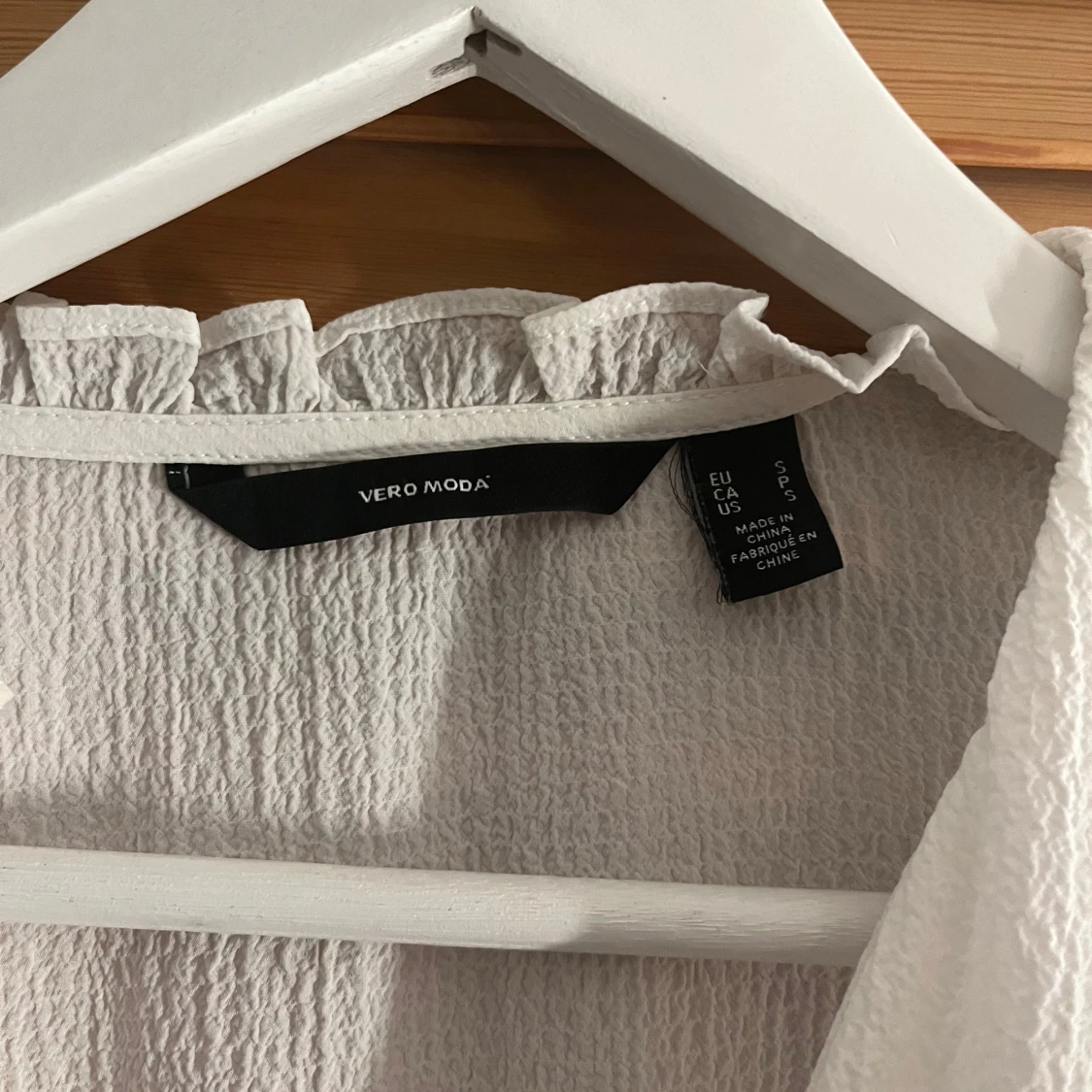 vit blus från vero moda - 90