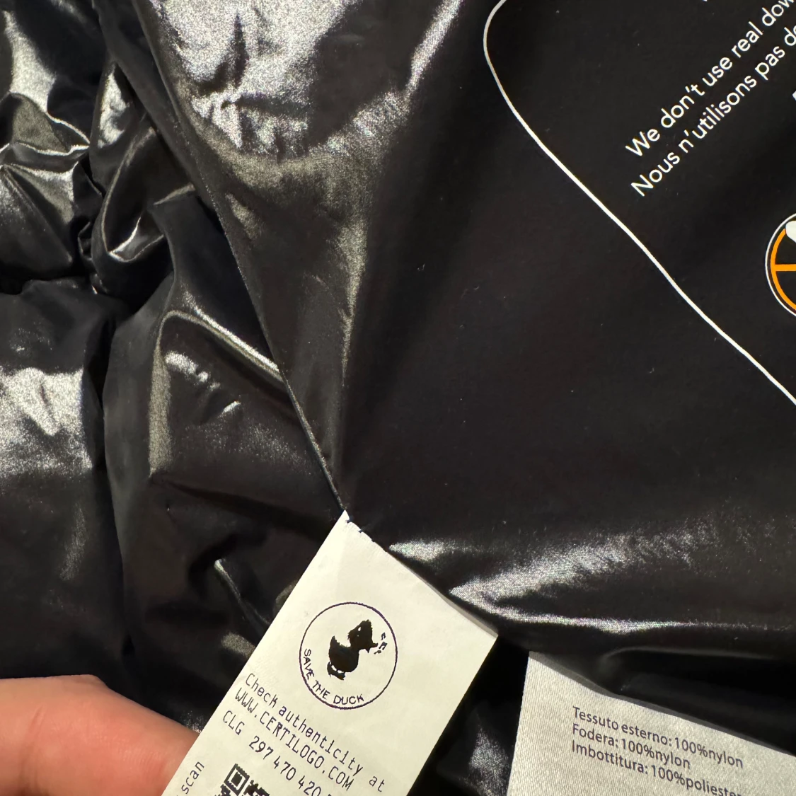 Svart pufferjacka från Save The Duck - 90