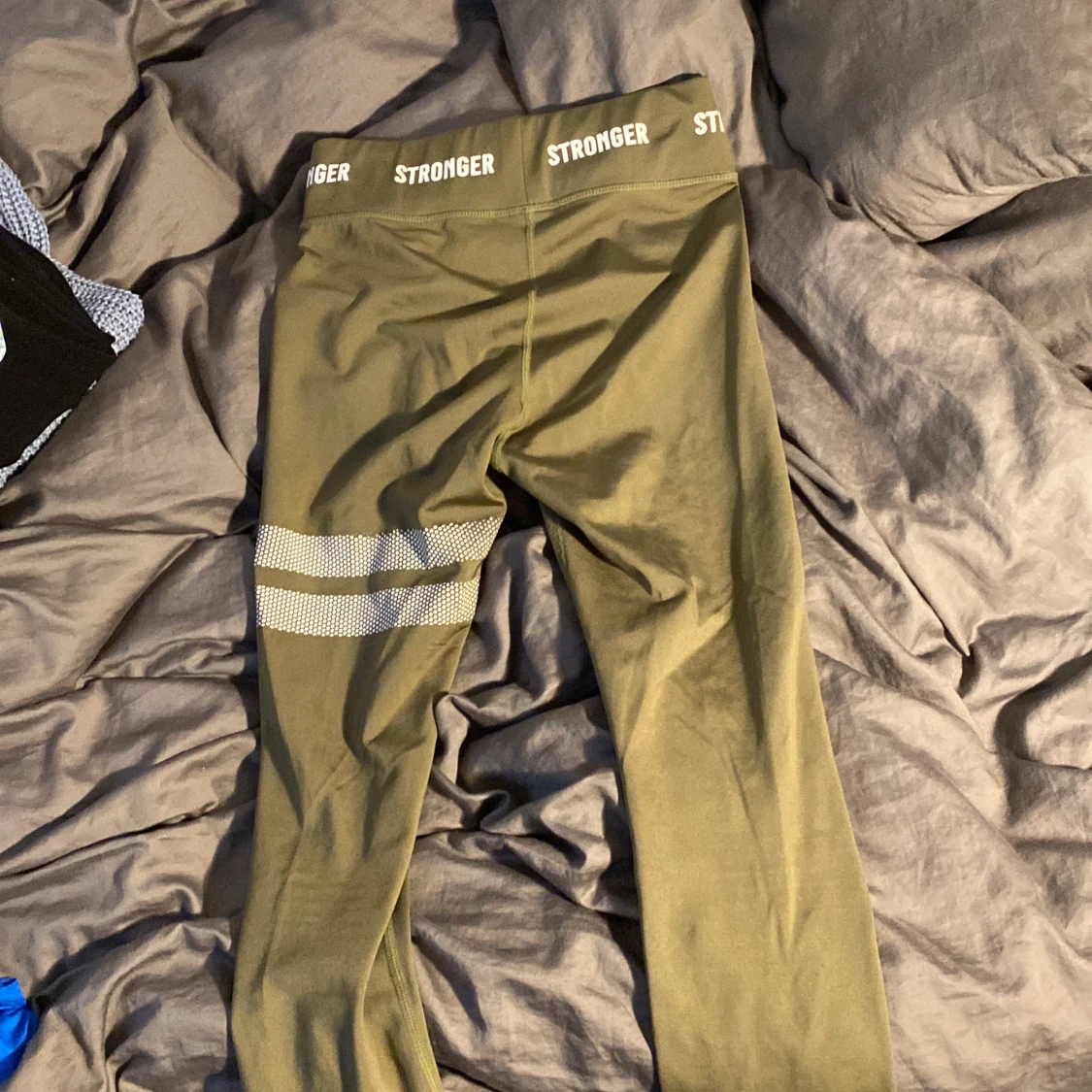 Gröna leggings från Stronger - 43