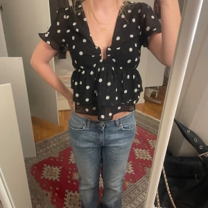 Prickig blus - Supergullig! Har bara använt typ 2 gånger🥰