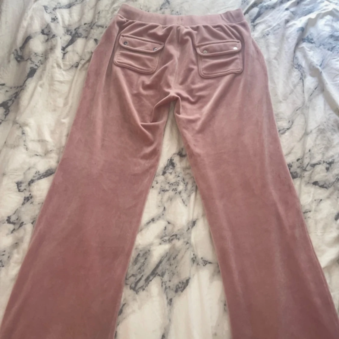 Rosa mjukisbyxor från Juicy Couture - 90