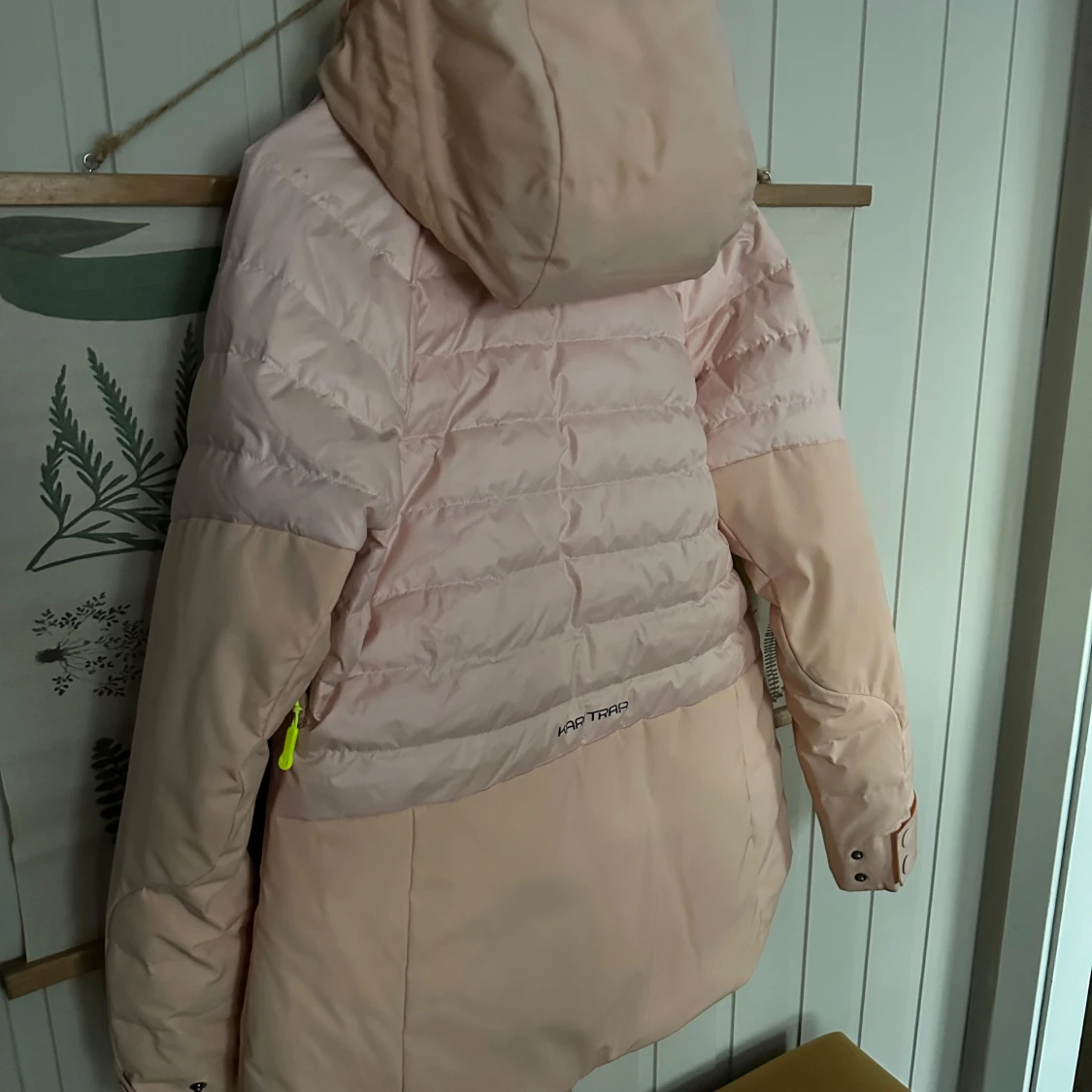 Ljusrosa dunjacka från Kari Traa - 90