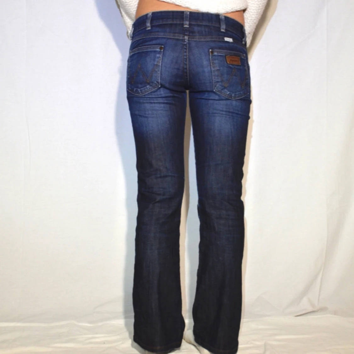 Blå bootcut jeans - 2