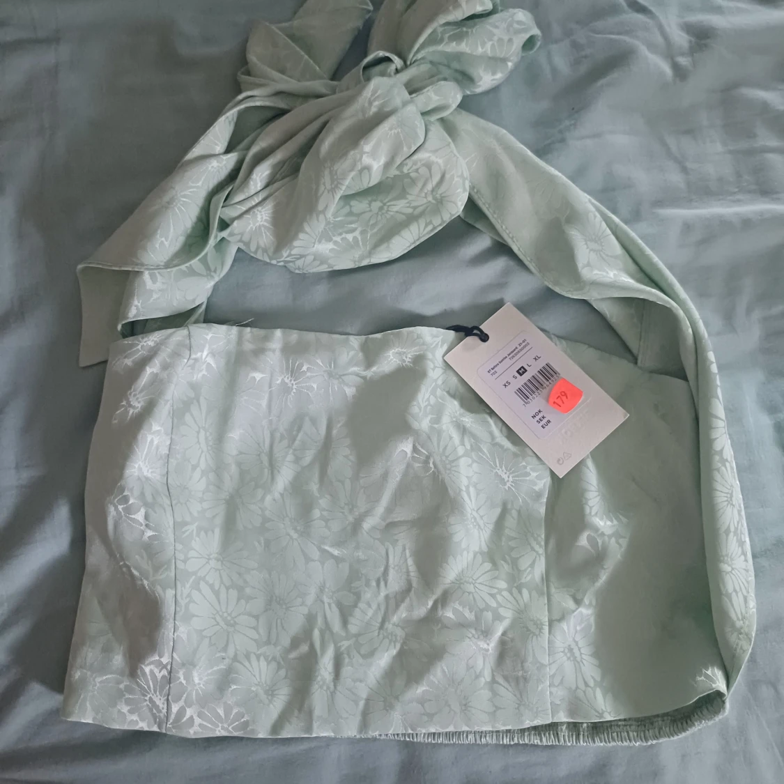 Ljusgrön tubtopp från Bik Bok - 90