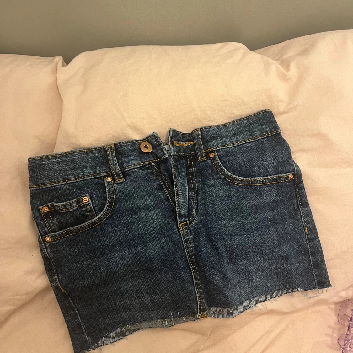 Lågmidjad kjol!!  - 91