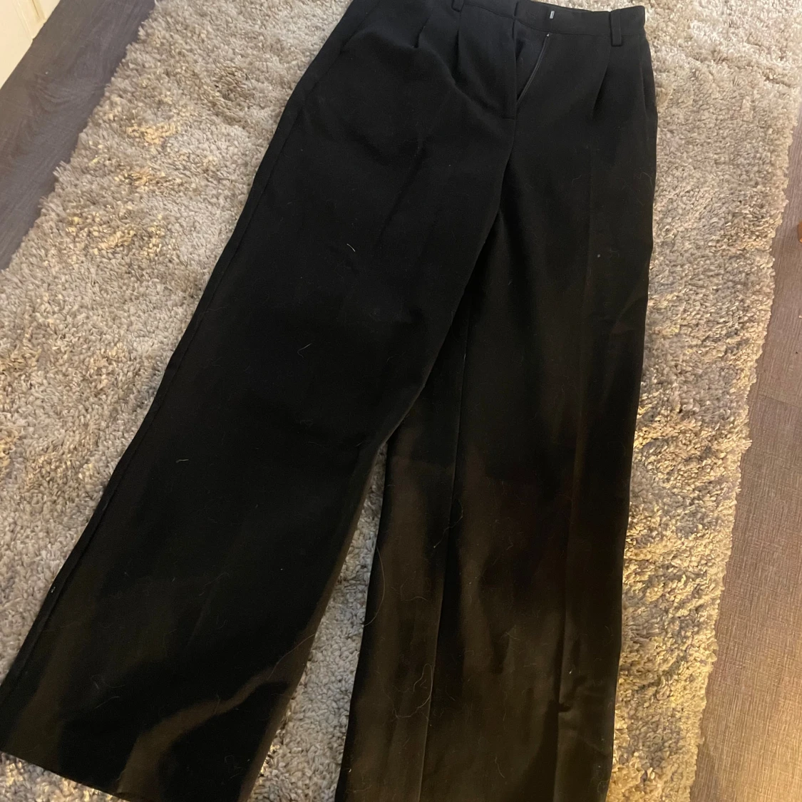 Svarta kostymbyxor  - 90
