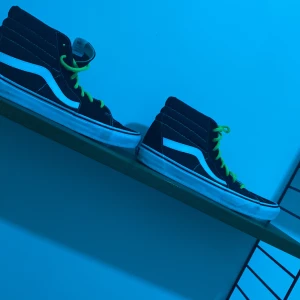 Vans - Vans i storlek 45 priset är 400 men kan bli lite billigare vid snabb affär 