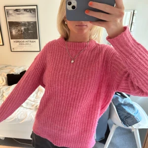 Stickad tröja  - Super söt och skön❤️