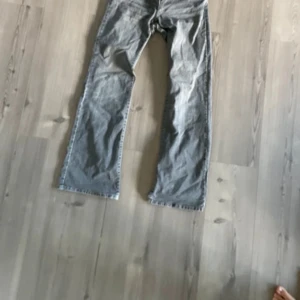 Y2k jeans  - Helt nya men dom är för stora tyvärr 