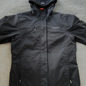 True north jacka - True North TTX 5000 goretex jacka Använd ett par gånger men har inga större nackdelar   