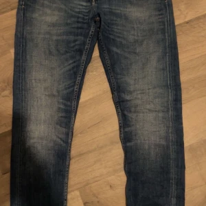  tiger of sweden jeans  - Fräscha tiger of sweden jeans. Äkta köpta dom för 1600 används kanske 10 gånger skick 10 av 10 väldigt sköna och bekväma dom är även slim 