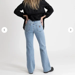 jeans Abrand - jätte fina jeans från jeansbolaget använda minst 4 gånger. storlek w32 sitter som xs. inköpta för 1300kr 