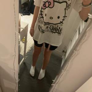 Oversised T-shirt från New yorker hello kitty 