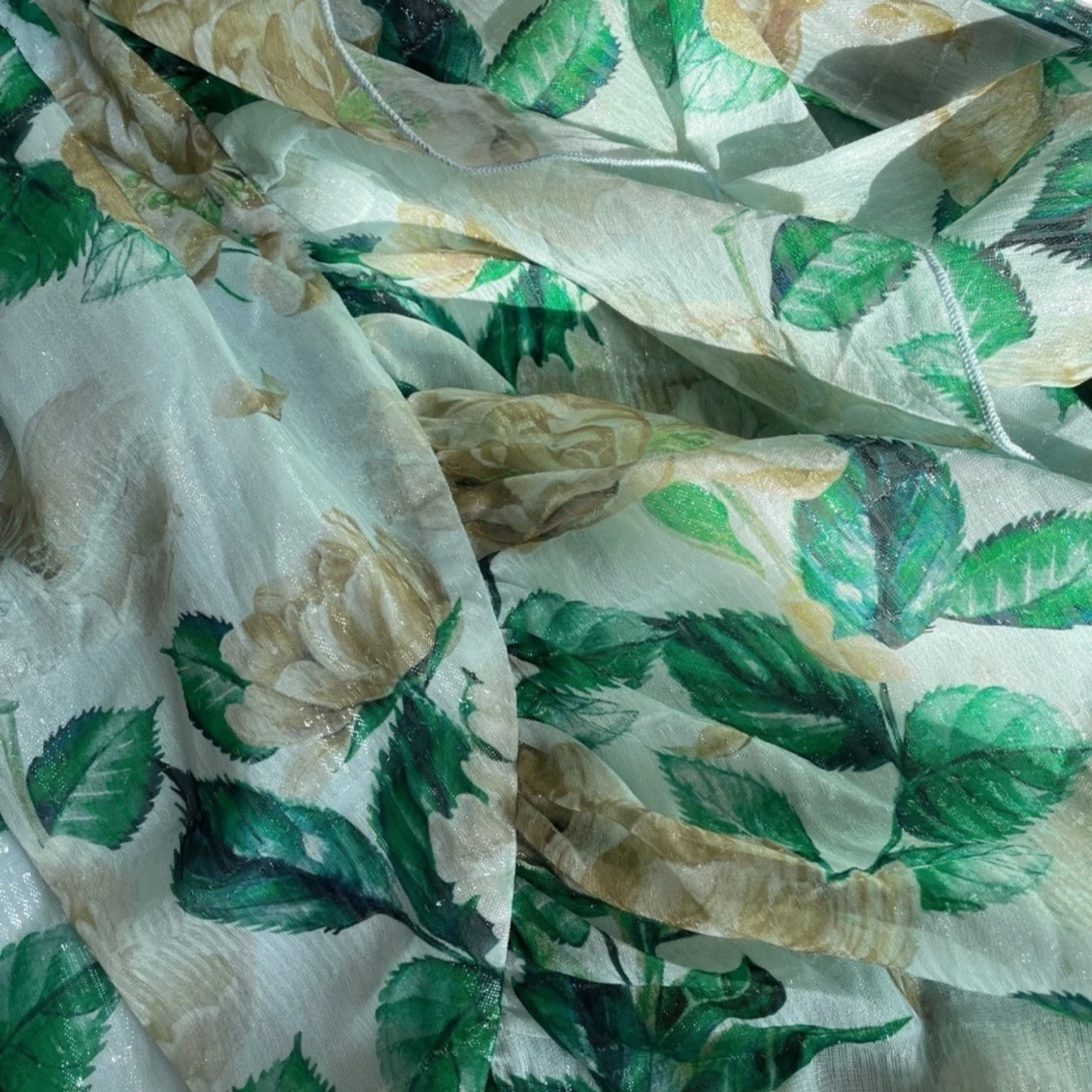 Vacker festklänning - 92