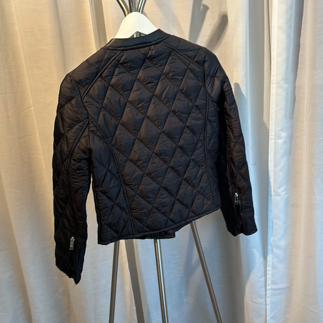 Snygg höst/vår jacka. - 90