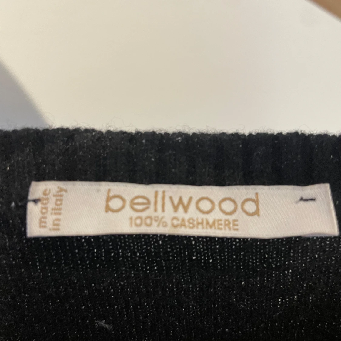 100% Kashmir tröja från BELLWOOD. NYPRIS 3519 kr, mycket bra skick. - 1