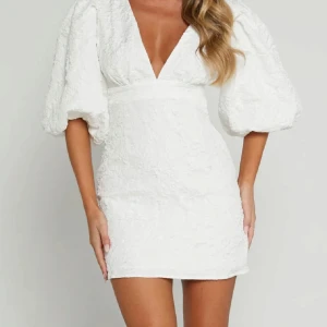 Showpo klänning - Snyggaste klänningen från Showpo! Endast testad, perfekt till studenten❣️