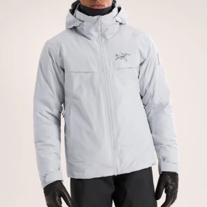 Arcteryx Hvit Macai (Dunjacka) - Säljer en ny vit Arc'teryx Macai.    -R3PLlC🅰️‼️  -betalning sker före avsändning, leverans tar cirka 3 veckor.   -perfekt för den som inte vill lägga mer än 8 000 NOK på en jacka. Här får du 1️⃣:1, vilket betyder att det är nästan identiskt.   – här handlar du tryggt, har över 20 positiva omdömen via finn.no och Tise.  - skicka bara ett meddelande om du vill ha bilder på jackan eller har några frågor.