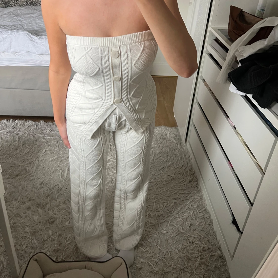 Vit stickad byxdress - 2