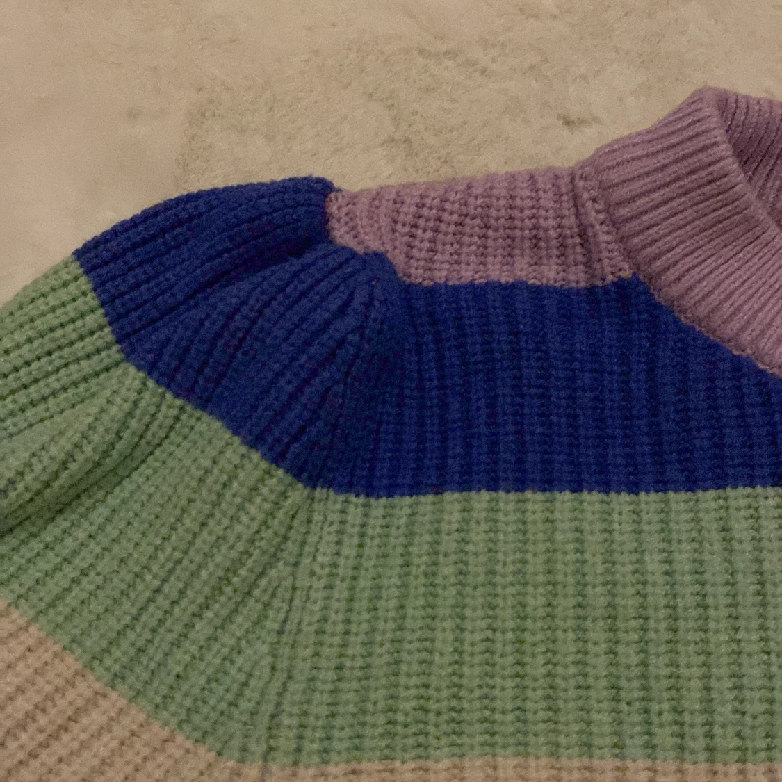 Randig stickad tröja från Cubus - 3