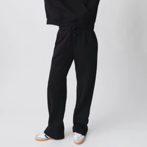 Mjukisbyxor GinaTricot - Dem ”virala” byxorna i setet från Gina. Aldrig använda 🧡🧡