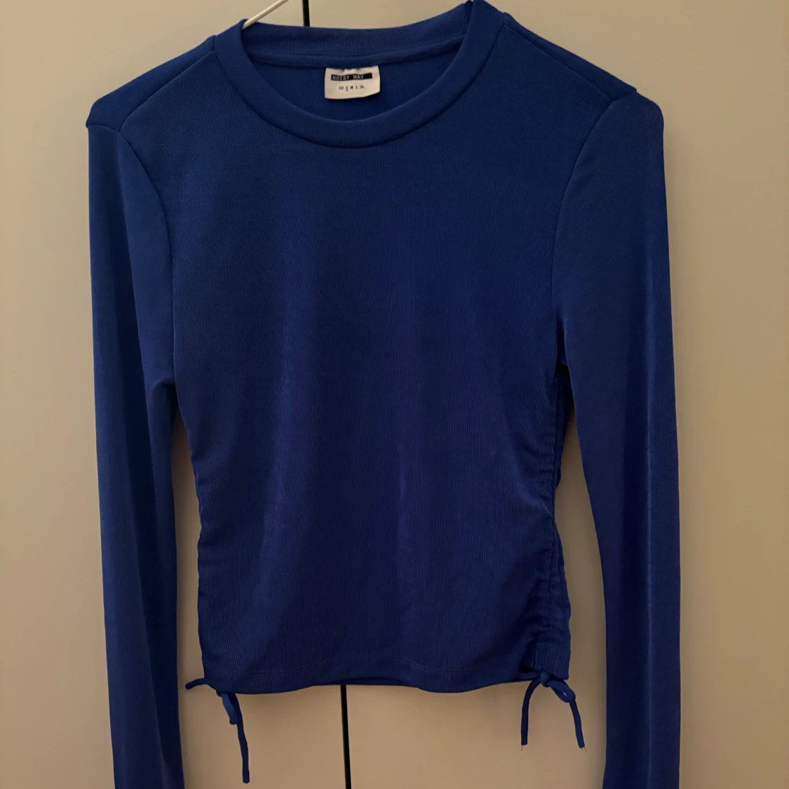 Blå långärmad topp