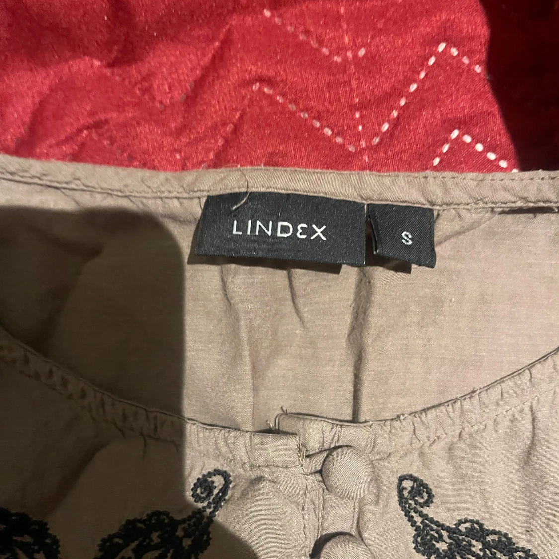 Beige blus från Lindex - 90