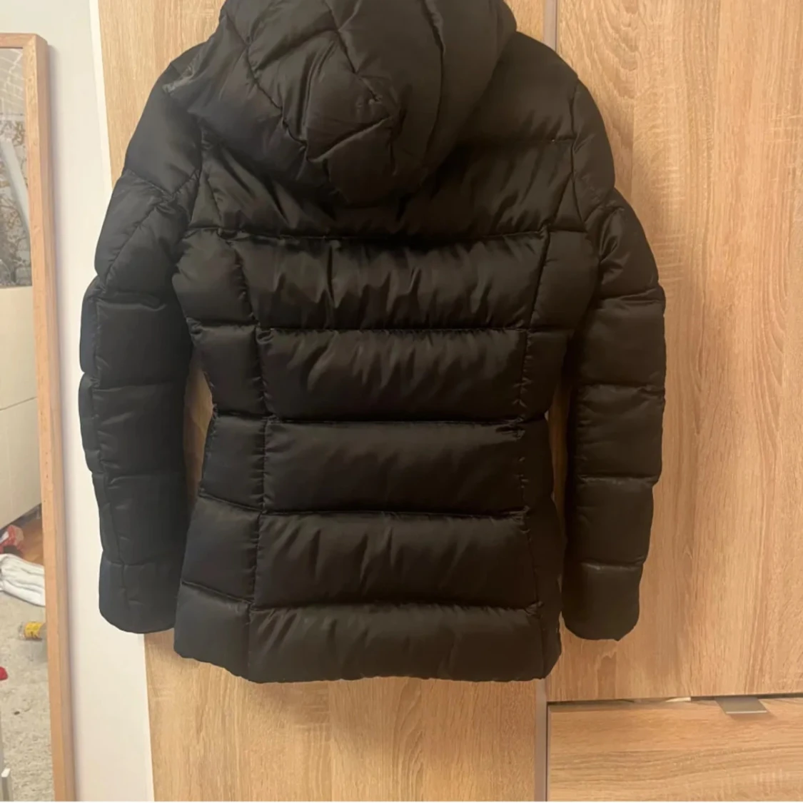 Svart dunjacka från Colmar - 90