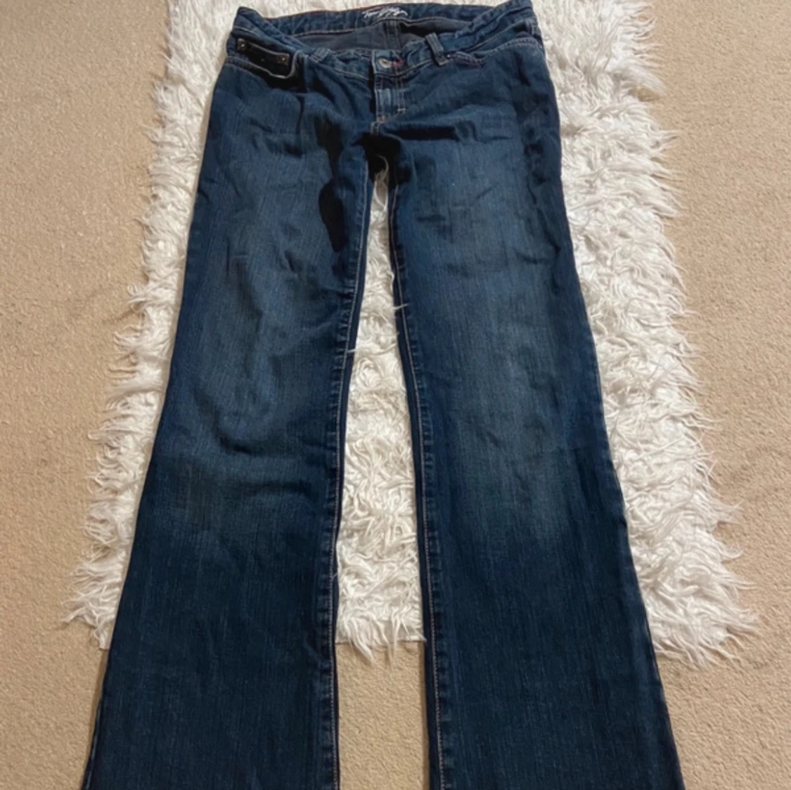 Blå jeans från Tommy Hilfiger