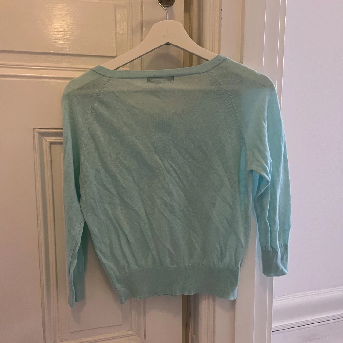 Ljusblå kofta från Mango - 90