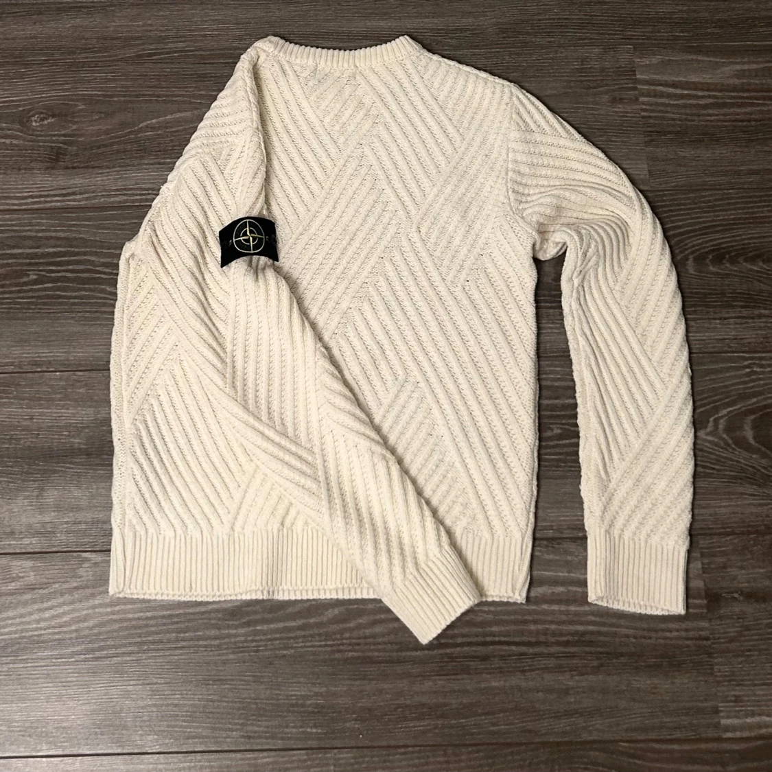 Vit stickad tröja från Stone Island - 90