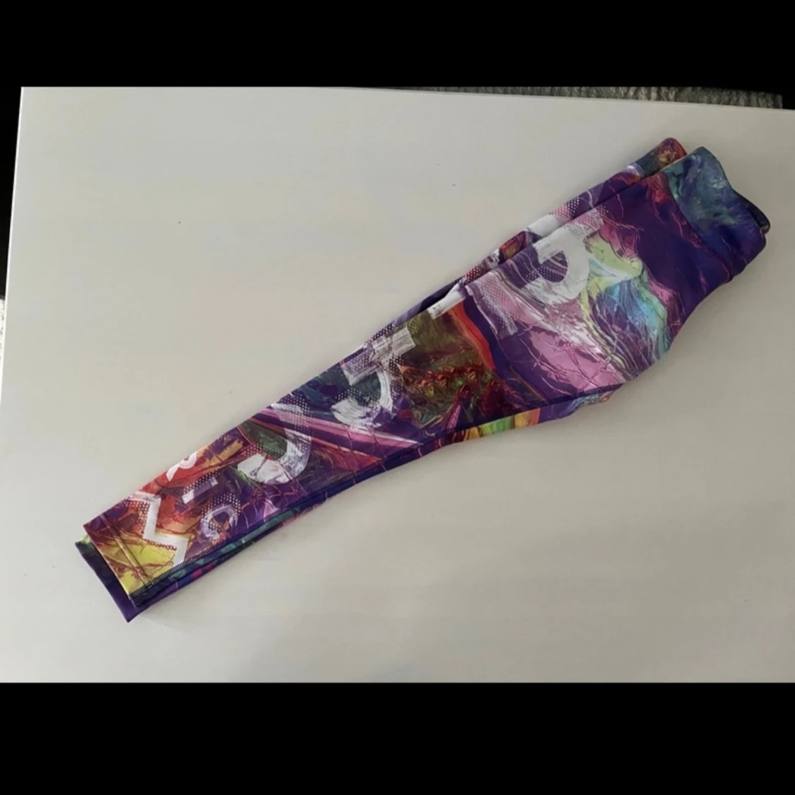 Färgglada leggings från Reebok - 90