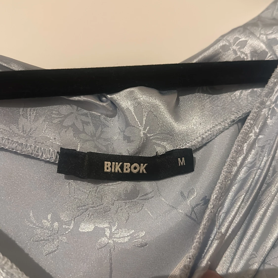 Ljusblå långklänning från BikBok - 90