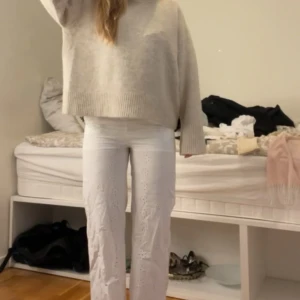 Super fina linne byxor med mönster  - Super fina linne byxor ifrån hm aldrig använda, super bra skick och super fina 