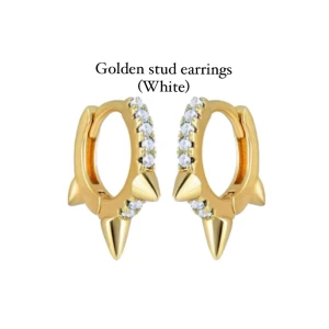 Örhängen guld med nitar  - Säljer dessa örhängen i guld med nitar. 925 sterling silver , 165kr/paret🎀