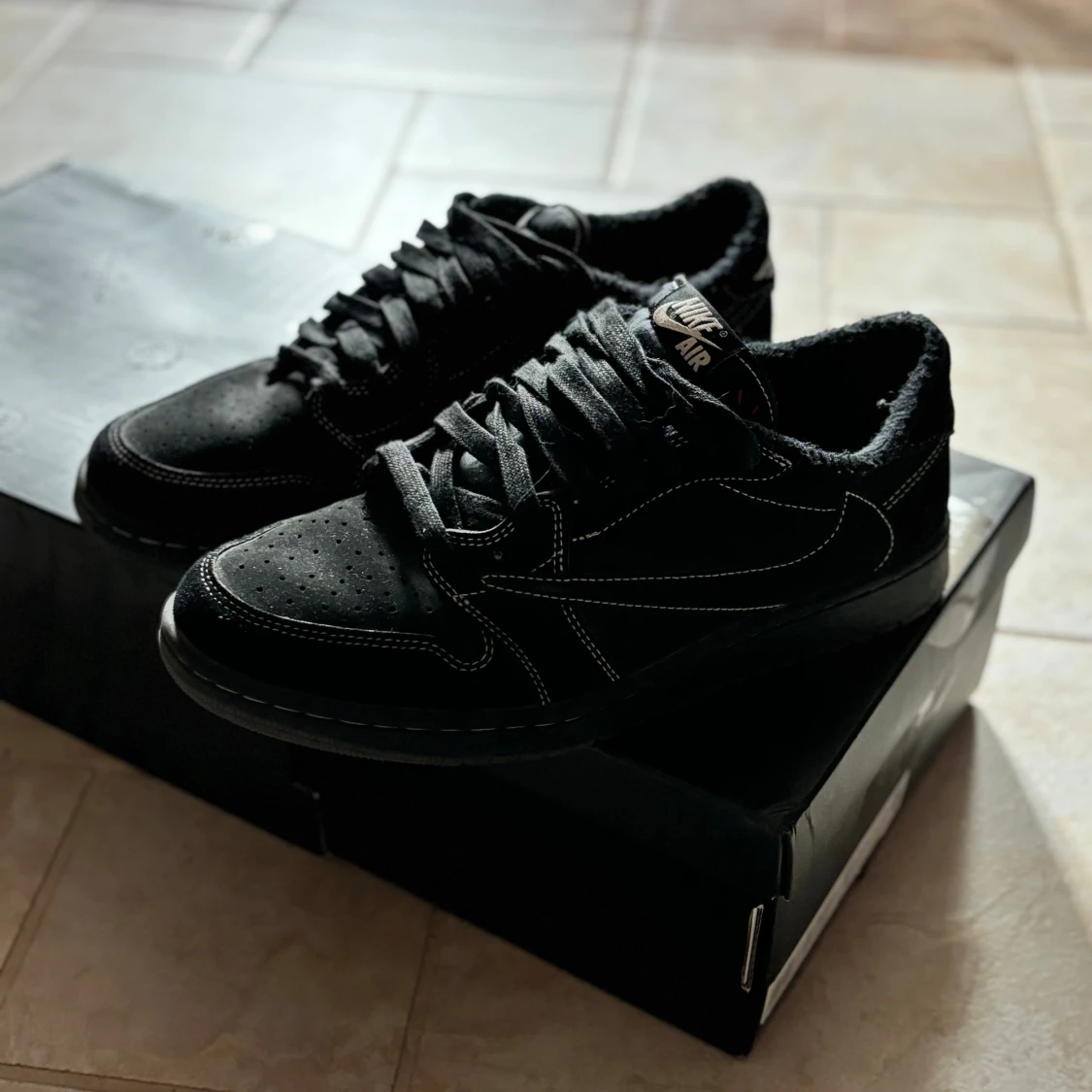 Jordan 1 Low OG Black Phantom