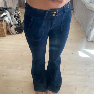 Jeans - SUPERSNYGGA!! Väldigt stretchiga