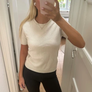 Vit Kashmir tröja - Från Davida i Kashmir ❤️❤️