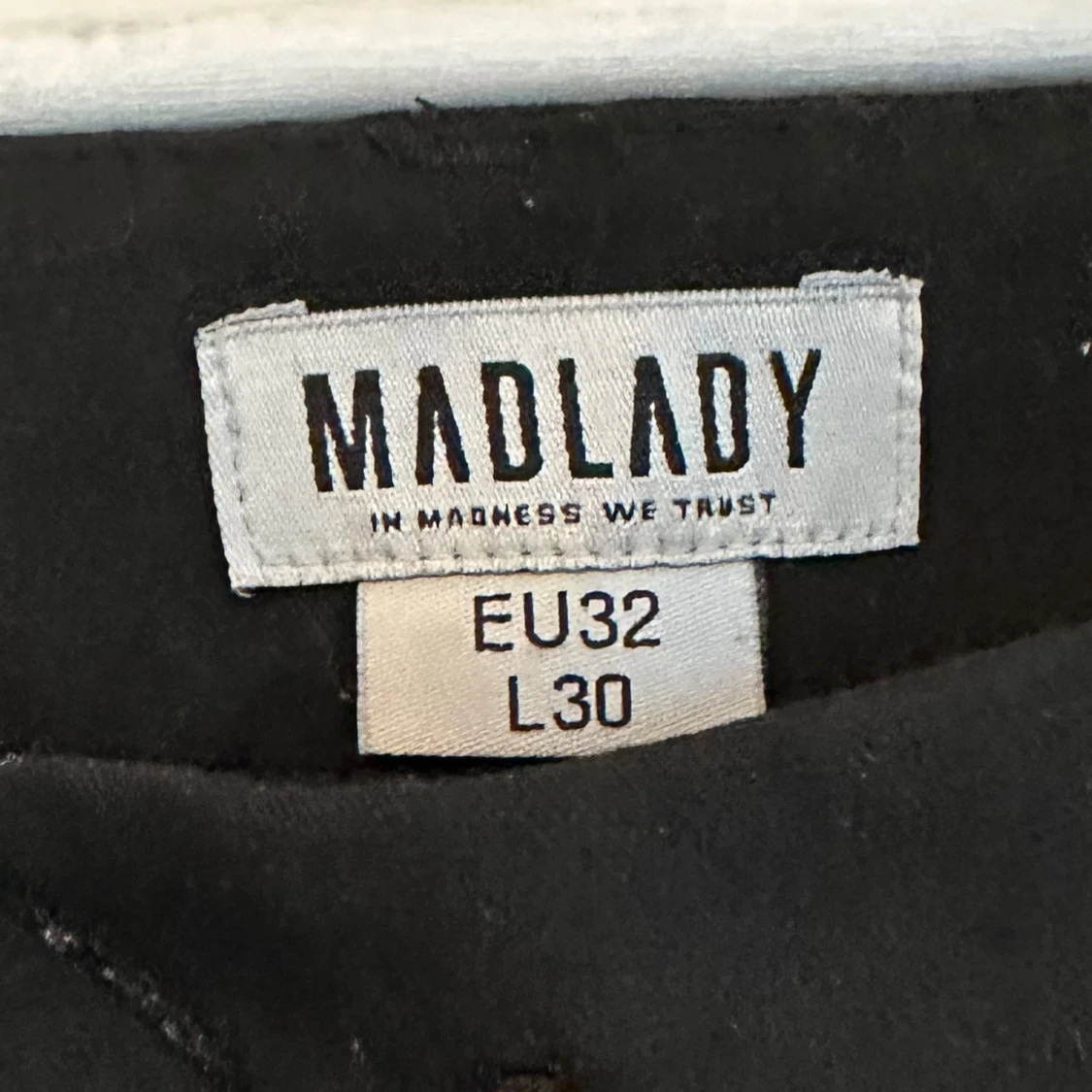 Madlady kostymbyxor  - 90