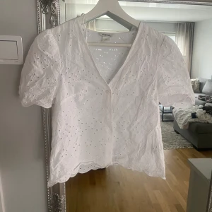 Topp Monki - Superfin topp, använd fåtal gånger