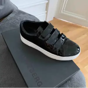 J lindeberg velcro sneakers deals