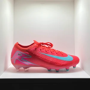 Nike Mercurial Vapor 16 Elite AG - Nike Mercurial Vapor 16 Elite AG “Mad Energy”💘, Skick- 9.99/10 (väska och box ingår🎒📦