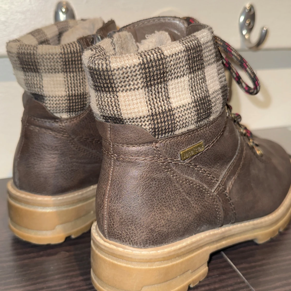 Bruna kängor med rutigt foder - ”Jana” (storlek 38) - 3