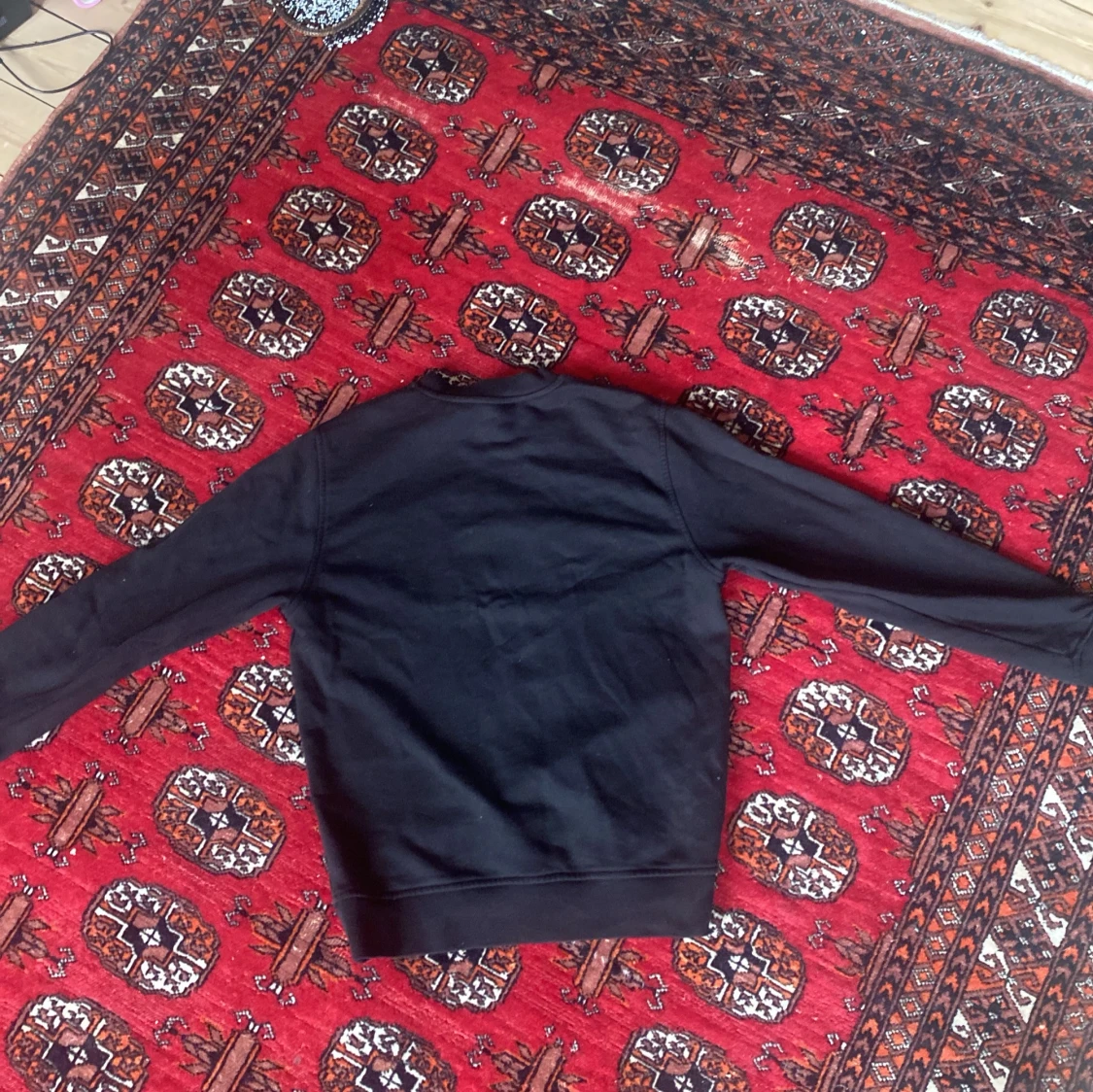 Svart tröja från Alexander mcqueen  - 2